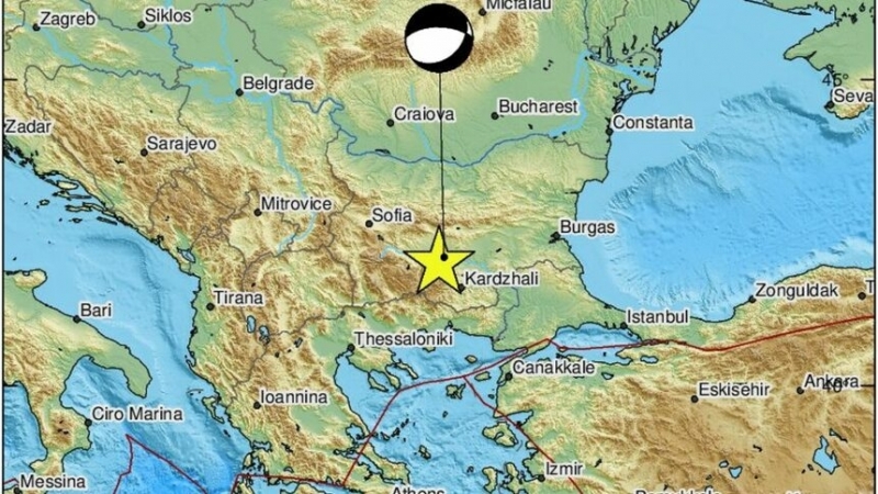 Пловдивчани твърдят че са получили предупреждение на телефоните си за