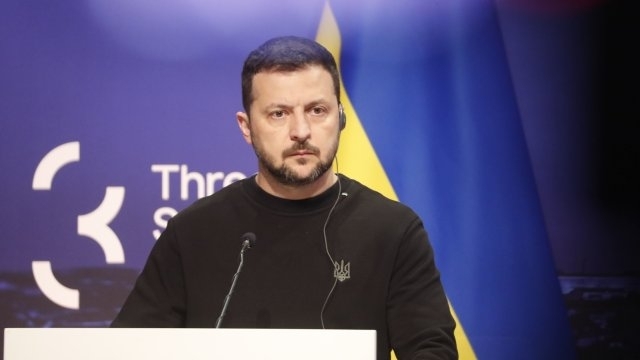 Украинският президент Володимир Зеленски представи пред Върховната Рада в Киев