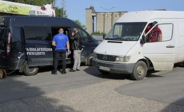 Напрежение на зеленчуковата борса в Русе От снощи там започнаха