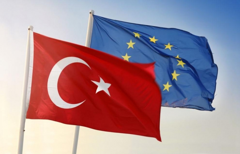 ЕС намалява значително предприсъединителната помощ за Турция през тази година