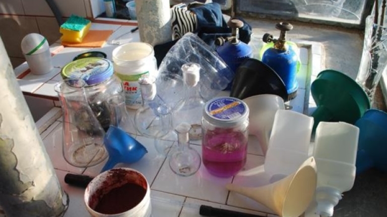 Полицаи хванаха 27 годишен мъж в крачка по време на производство