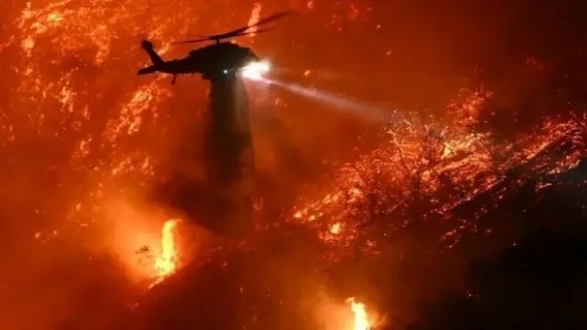 Пилот на хеликоптер за гасене на пожари се разби и