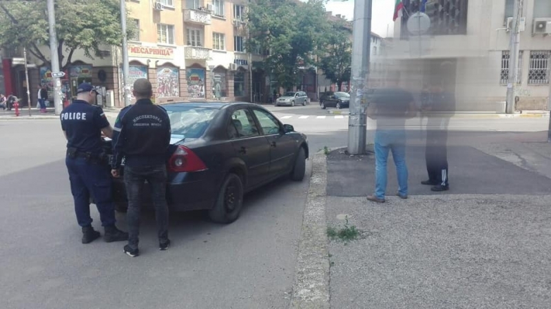 Служители на звено „Инспекторат“ към Община Враца съставиха акт на