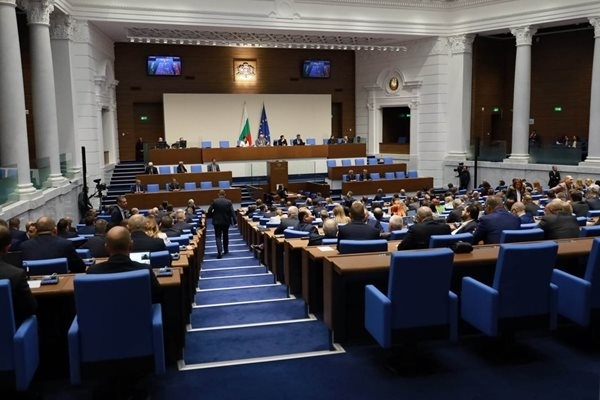 Парламентът прие на първо четене законопроекта за Българската народна банка