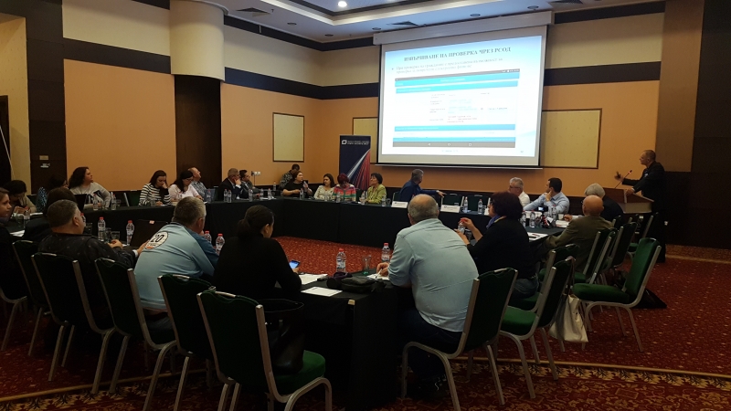 Представители на МВР медии и браншови организации обсъдиха как да