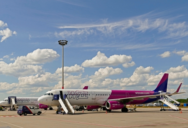 Унгарската нискотарифна авиокомпания Wizz Air намалява броя дестинации, които обслужва