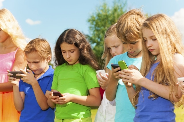 Училища със строги правила за вътрешния ред Заснемането на видеоклипове може да доведе до изключване на учениците